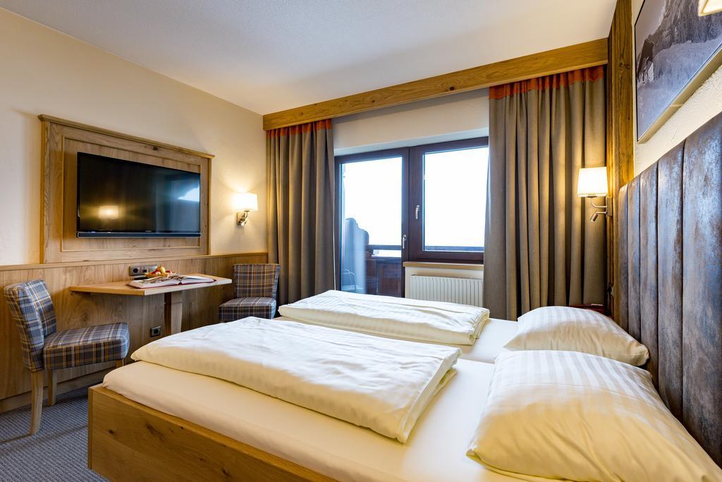 Gasthaus Hotel Oberwirt 에브스 외부 사진